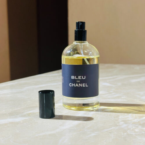 BLEU DE CHANNEL
